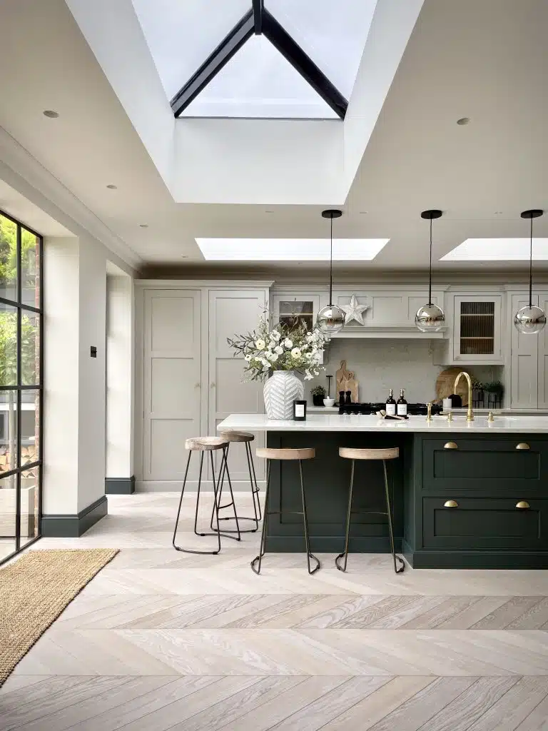 MID CENTURY MANORimage00002