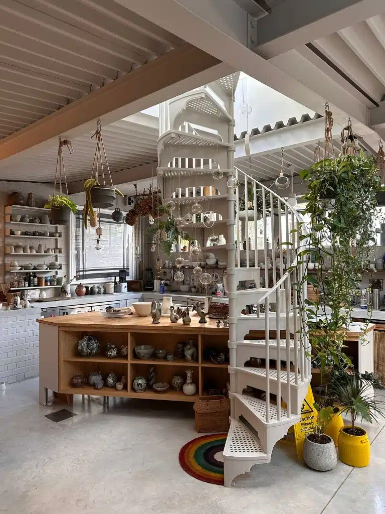 THE ARTISTS STUDIOWhatsApp Image 2023-01-31 at 16.10.01