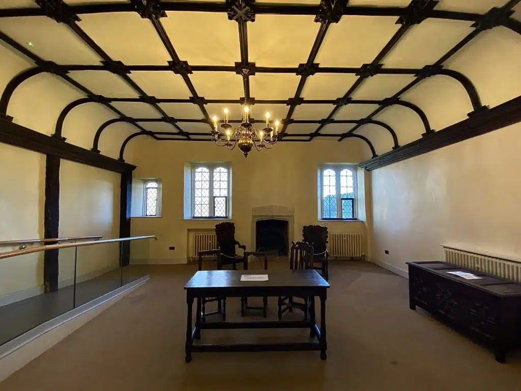 HALL PLACE IMG_1536-min